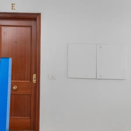 Apartament Naos *