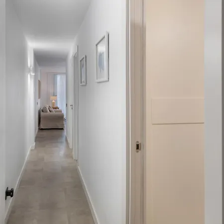 Apartament Naos *