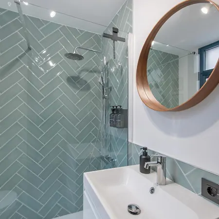 Naos Apartament *